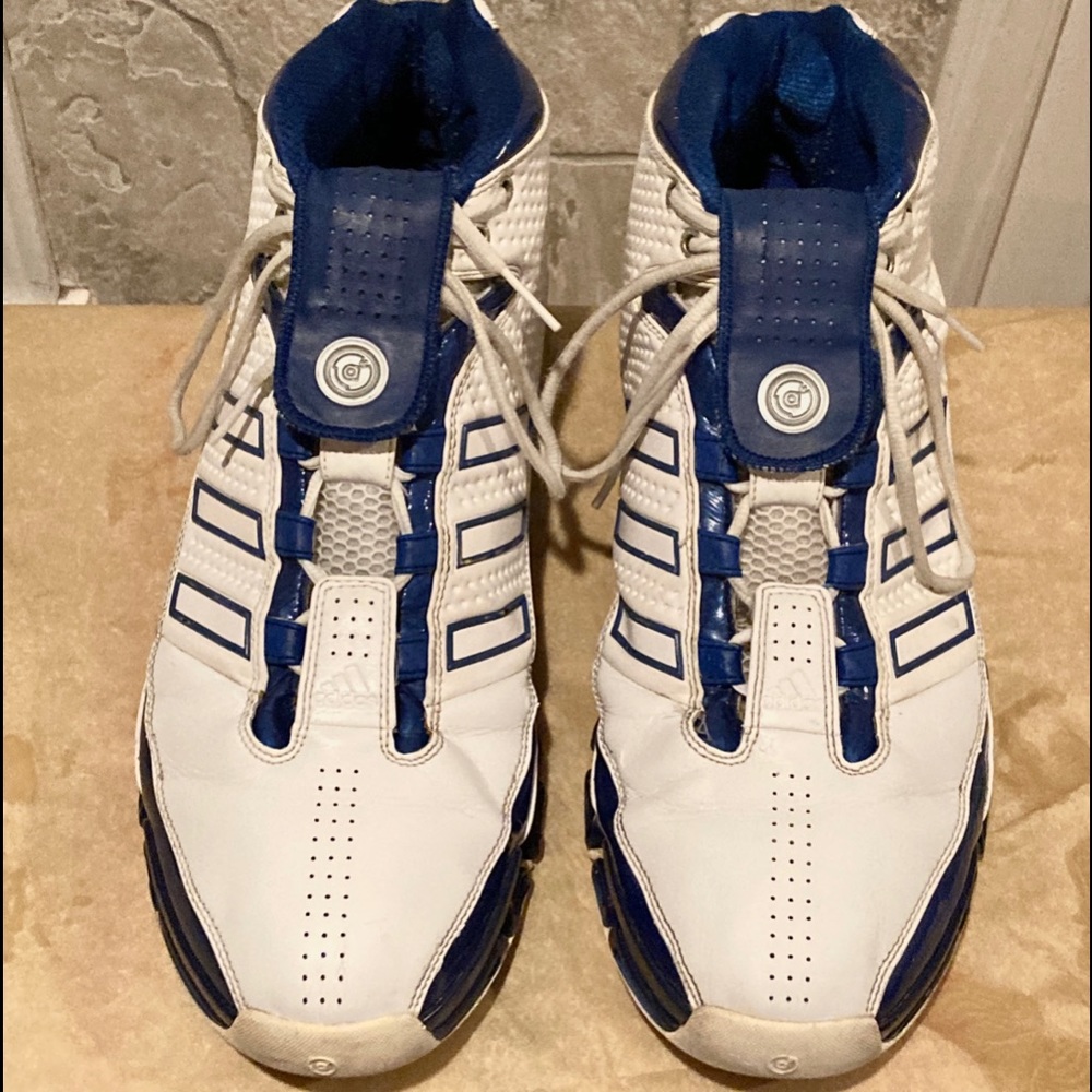 DWIGHT HOWARD SUPERSTAR ADIDAS SIZE 17